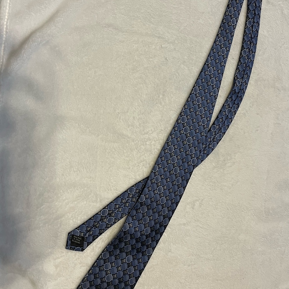 Platinum Designs Geometric Tie